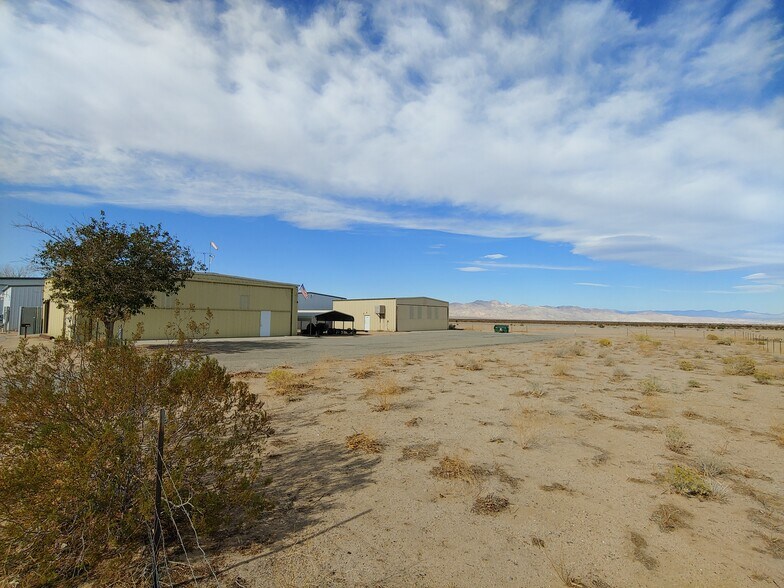 More Photos Of 6001 Curtis Pl, California City Warehouse For Sale