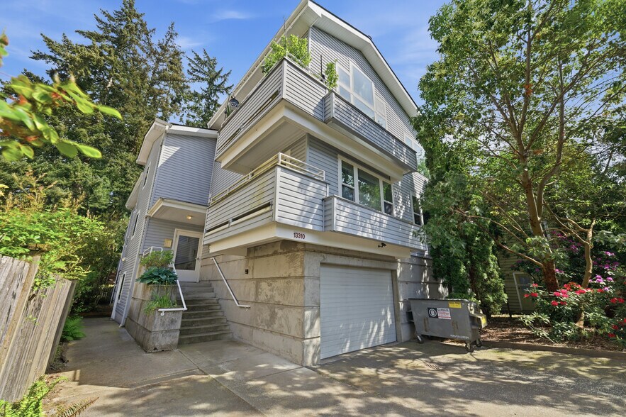 More Photos Of 13310 Greenwood Ave N, Seattle Apartments For Sale