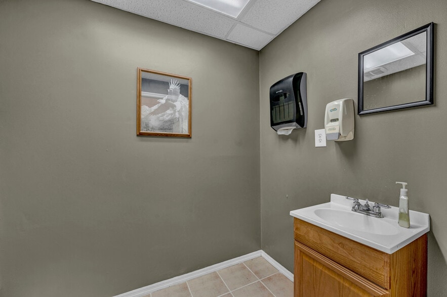 More Photos Of 53 Oakley Ave, Odenville Industrial For Sale