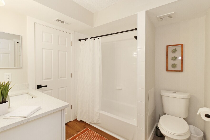 More Photos Of 7786 62nd St N, Pinellas Park Apartments For Sale