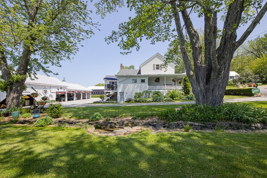 More Photos Of 73 Little York Rd, Warwick Garden Center For Sale