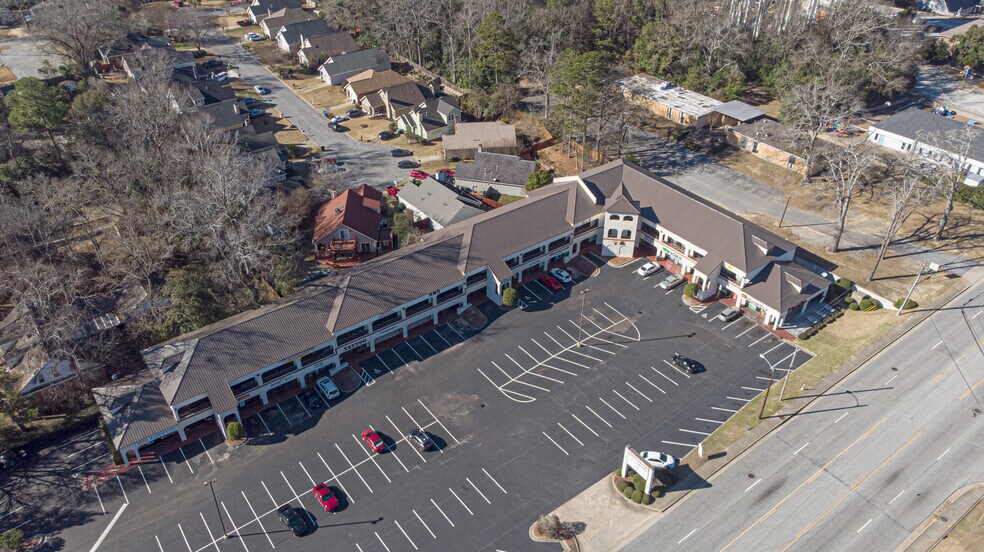 More Photos Of 2901 University Ave, Columbus Freestanding For Lease