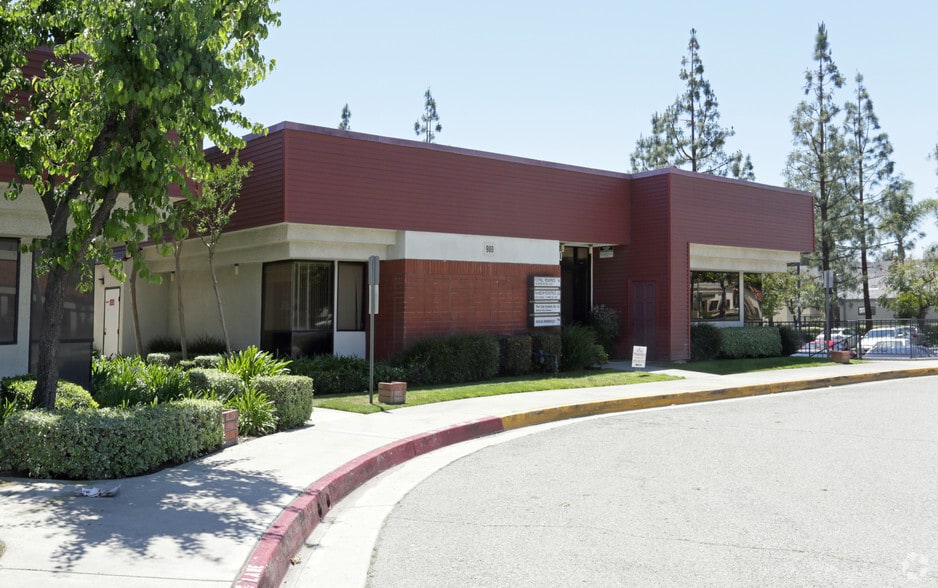 More Photos Of 980 E Foothill Blvd, Upland Office For Sale