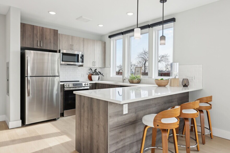 More Photos Of 64-68 Emmet St, Newark Apartments For Lease