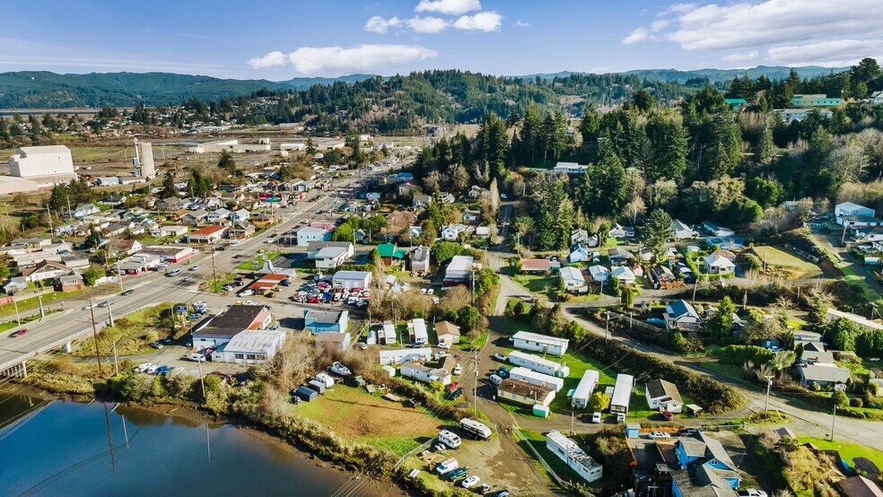 More Photos Of 93531 Coal Bank Ln, Coos Bay Manufactured Housing Mobile Home Park For Sale