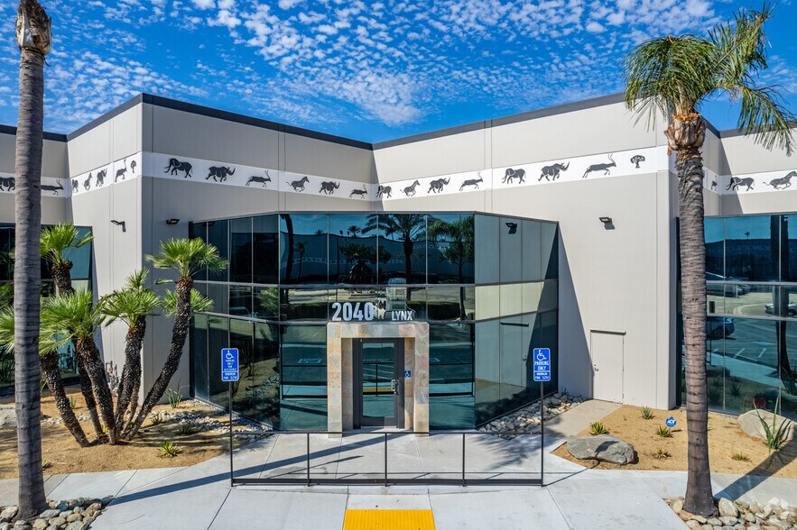 More Photos Of 2037-2077 S Vineyard Ave, Ontario Unknown For Lease