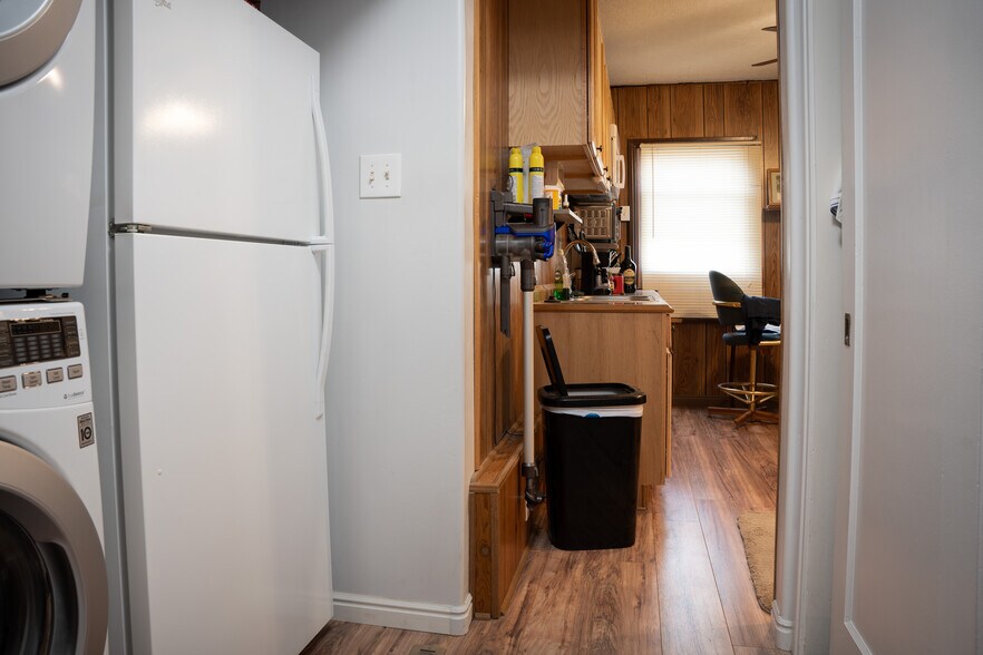 More Photos Of 754 N State St, Orem Freestanding For Sale