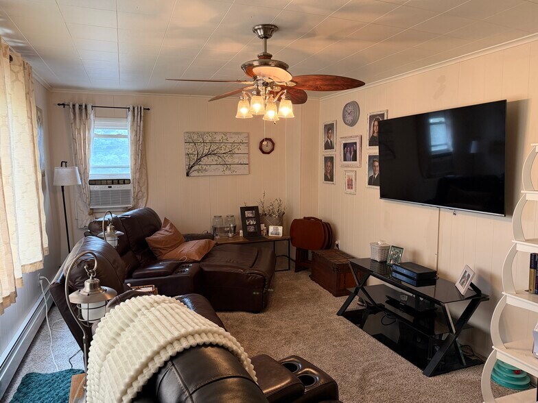 More Photos Of 1 N Main St, Ashley Restaurant For Sale