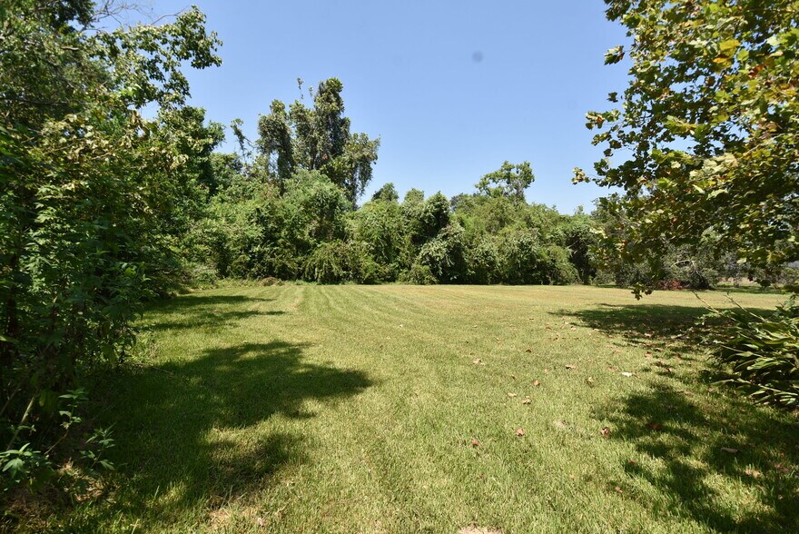 More Photos Of 736 Wilson Rd, Humble Medical For Lease