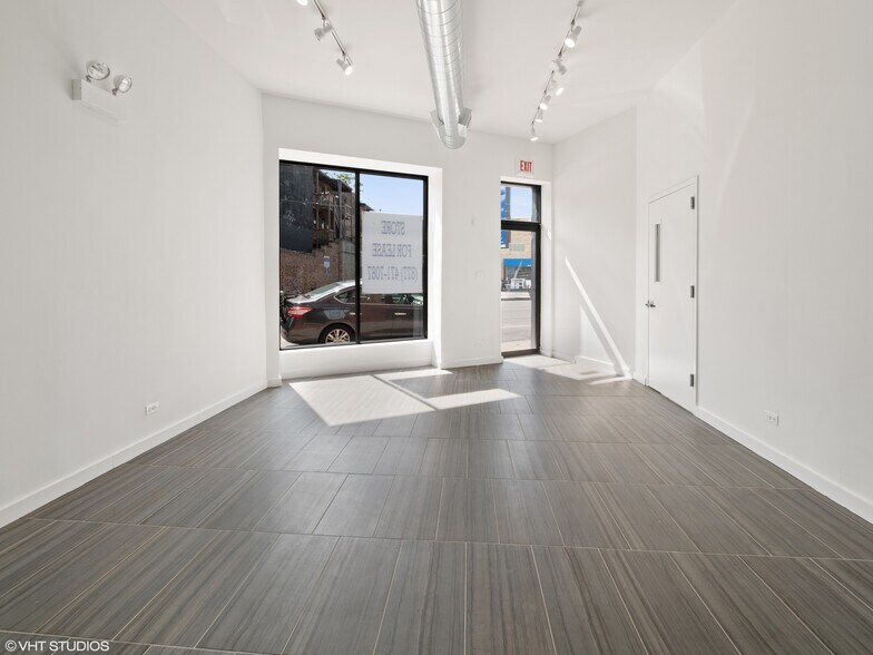 More Photos Of 2901-2911 N Clark St, Chicago Storefront Retail Residential For Lease