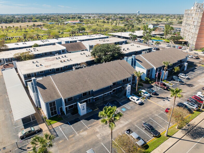 More Photos Of 4645 Ocean Dr, Corpus Christi Apartments For Sale
