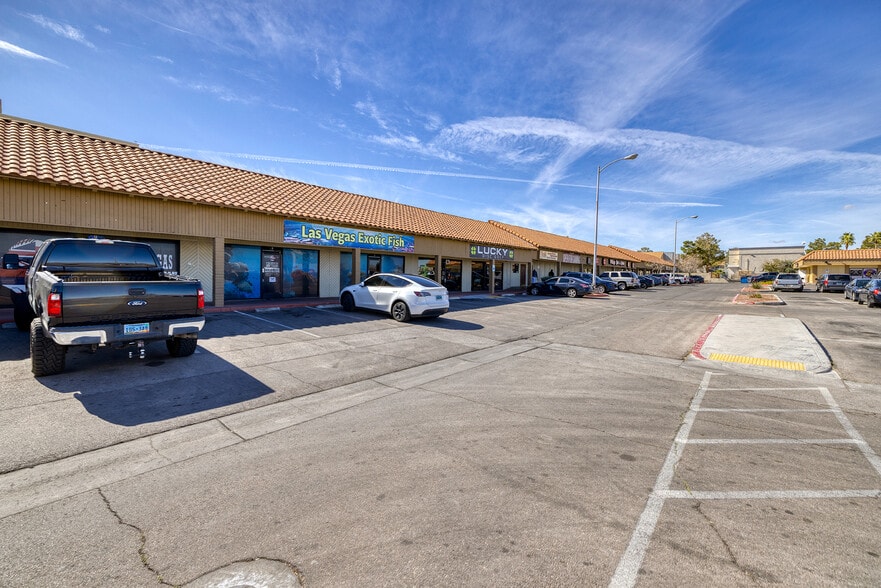 More Photos Of 2281-2345 E Sunset Rd, Las Vegas Unknown For Lease