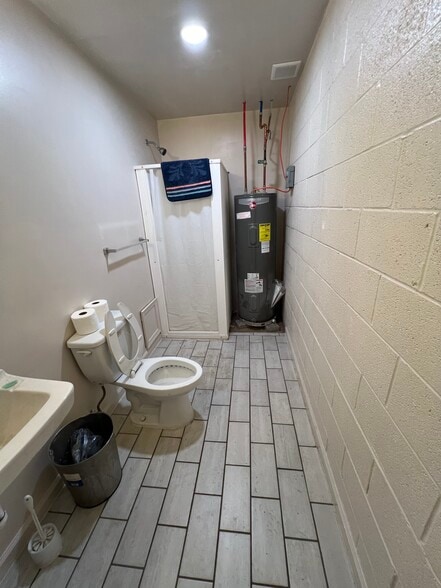 More Photos Of 9208 Venture Ct, Manassas Park Warehouse For Sale