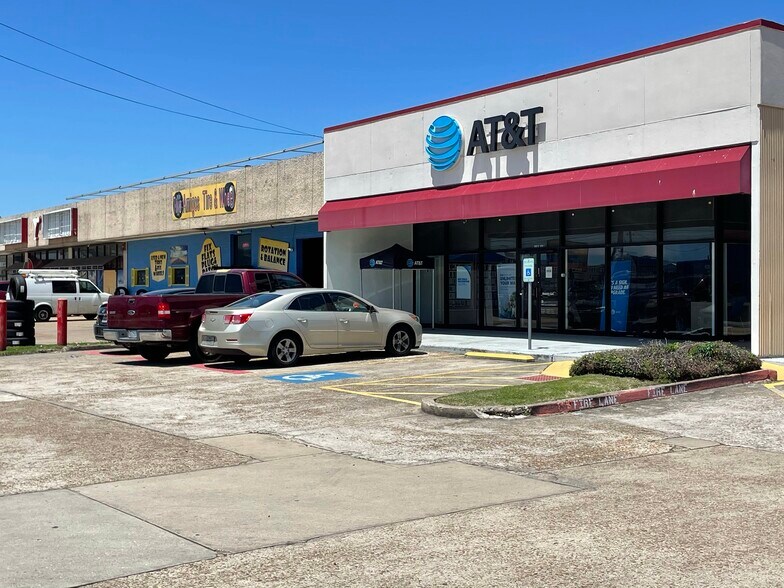 More Photos Of 1800-1830 FM-1960 W, Houston General Retail For Sale