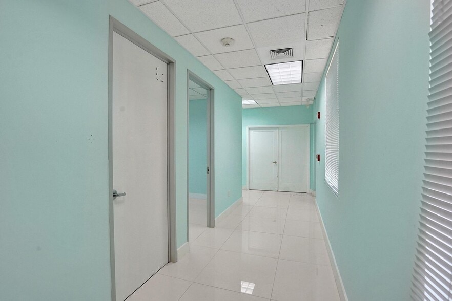 More Photos Of 15620 SW 29th St, Miramar Medical For Sale