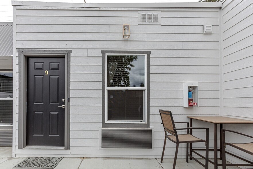 More Photos Of 219 E Coeur D Alene Lake Dr, Coeur d'Alene Apartments For Sale