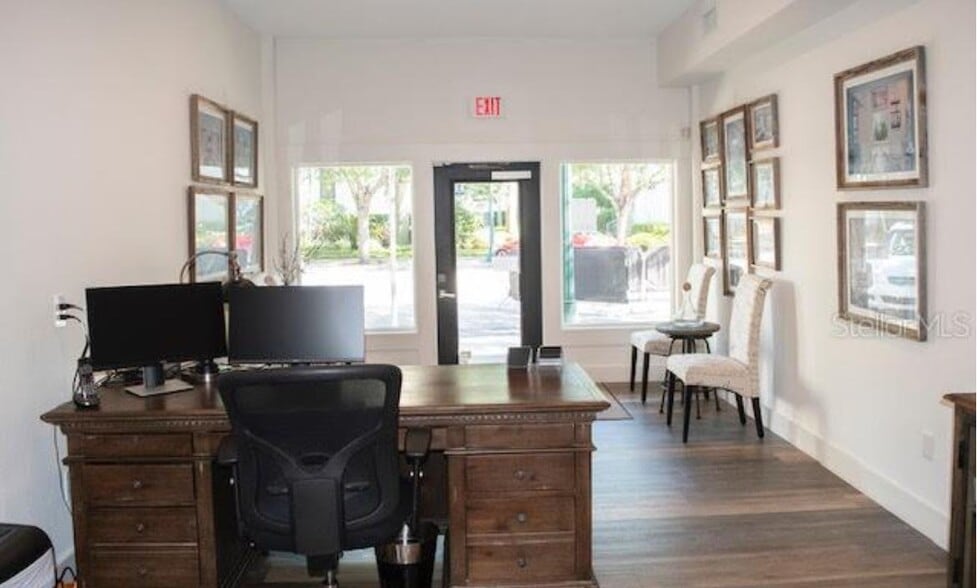 More Photos Of 1656 Main St, Sarasota Storefront Retail Office For Lease