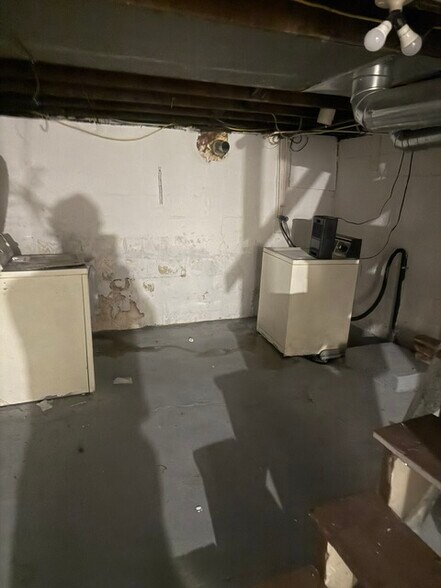 More Photos Of 2480 Deming Ave, Columbus Multifamily For Sale