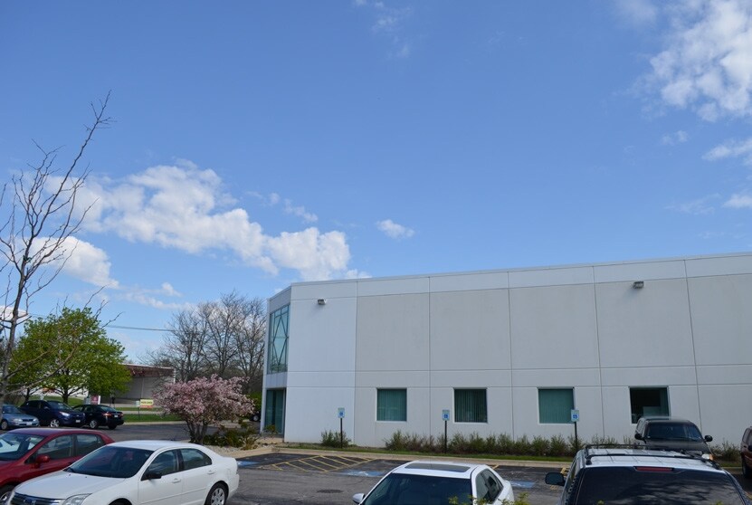 More Photos Of 13970 W Polo Trail Dr, Lake Forest Manufacturing For Lease