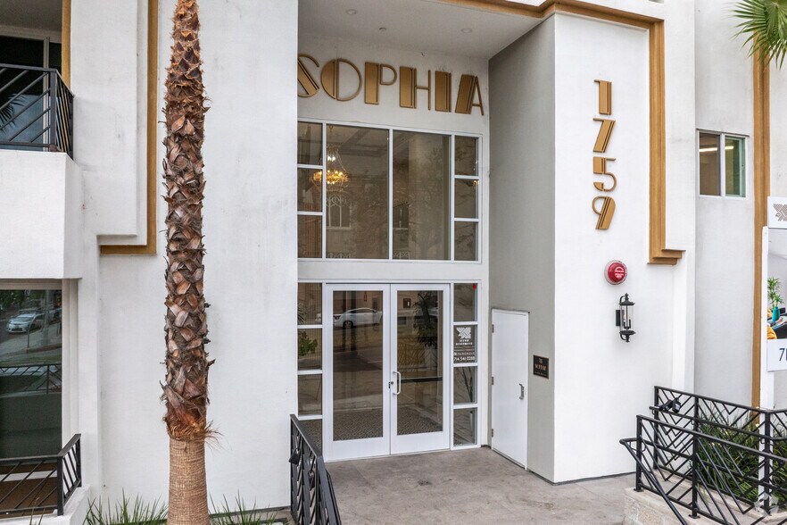 More Photos Of 1759 N Gower St, Los Angeles Apartments For Sale