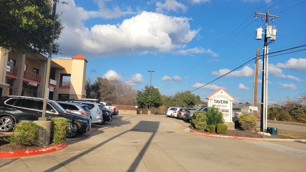 More Photos Of 15912 N RR 620, Austin Unknown For Lease