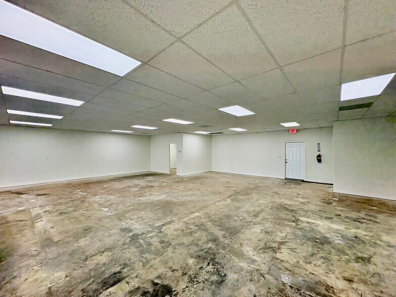 More Photos Of 331-335 Reese St, Bay Saint Louis Office For Sale