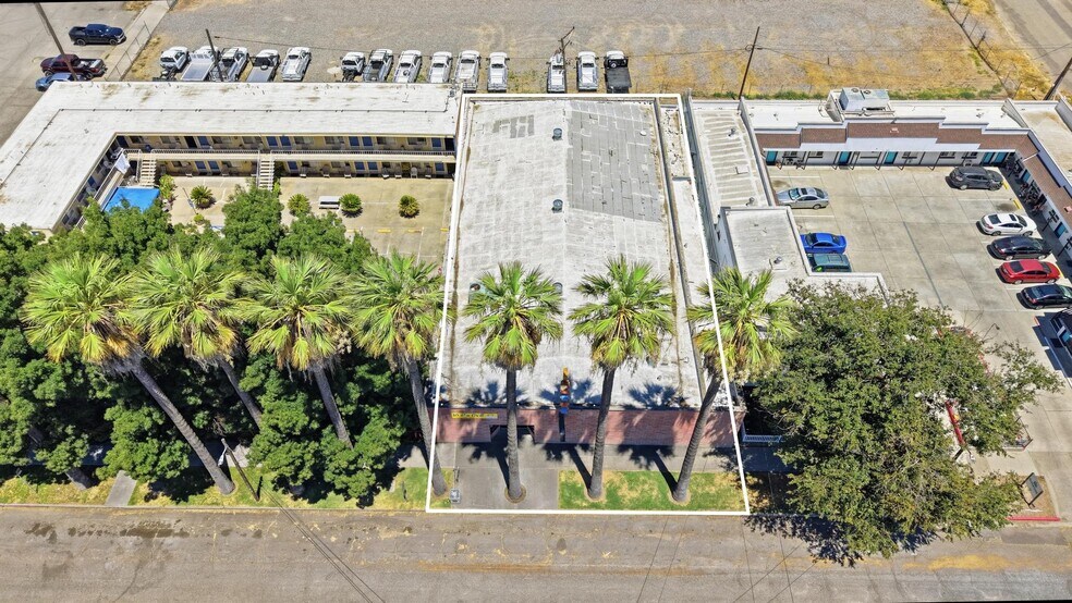 More Photos Of 420 Main St, Colusa Bowling Alley For Sale
