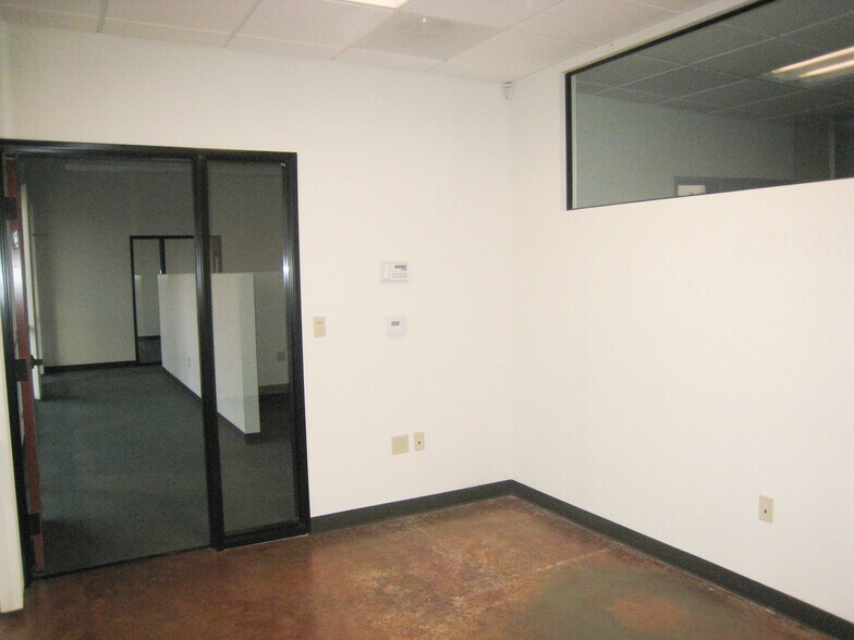 More Photos Of 4614 2nd St, Davis Research And Development For Lease