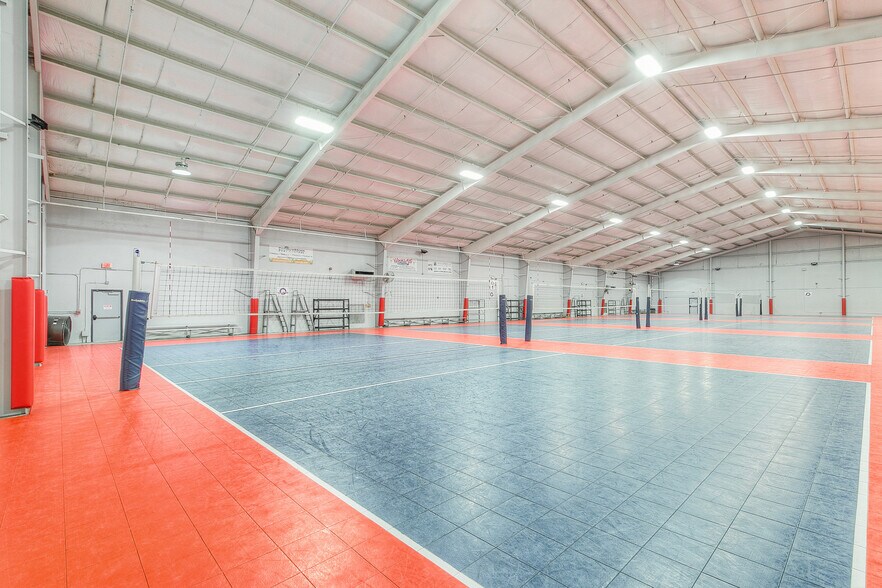 More Photos Of 100 E Midway Dr, Euless Sports And Entertainment For Sale