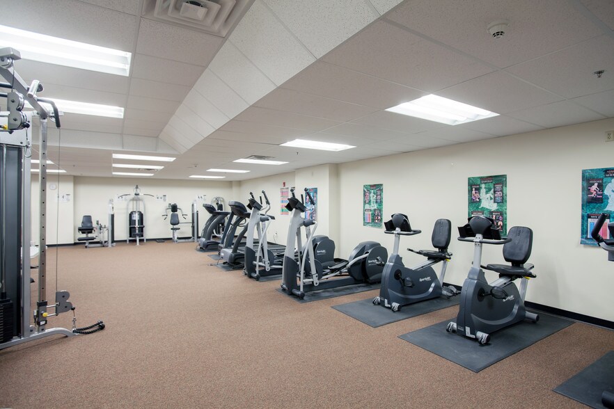 More Photos Of 2 Pillsbury St, Concord Office For Lease