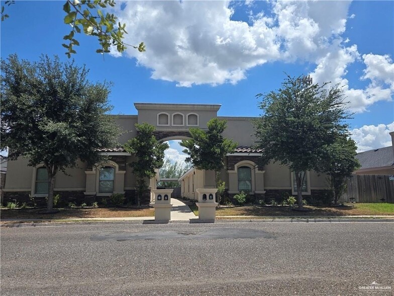 Primary Photo Of 4718 N Ebony St, Pharr Apartments For Sale