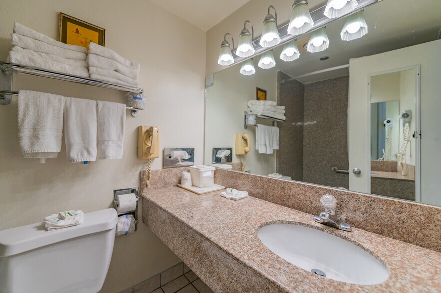 More Photos Of 2156 E Colorado Blvd, Pasadena Hotel For Sale