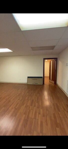 More Photos Of 5431 NW 15th St, Margate Service For Lease