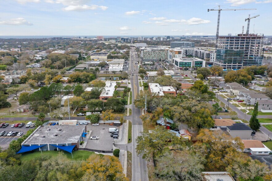 More Photos Of 3330 W Cypress St, Tampa Office For Sale