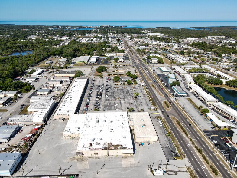 More Photos Of 6658 Ridge Rd, Port Richey Unknown For Lease