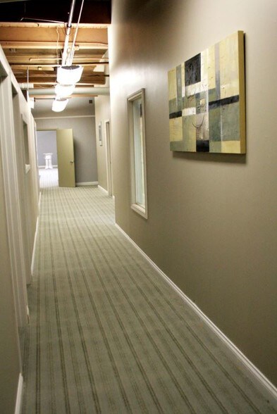 More Photos Of 1700 S Michigan Ave, Chicago Office For Sale