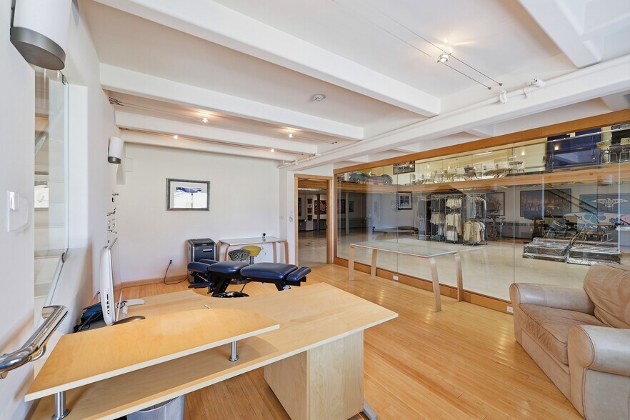 More Photos Of 447 Lambert Ave, Palo Alto Warehouse For Sale