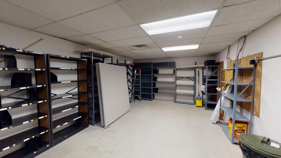 More Photos Of 1 Insurance Way, Ona Office For Lease