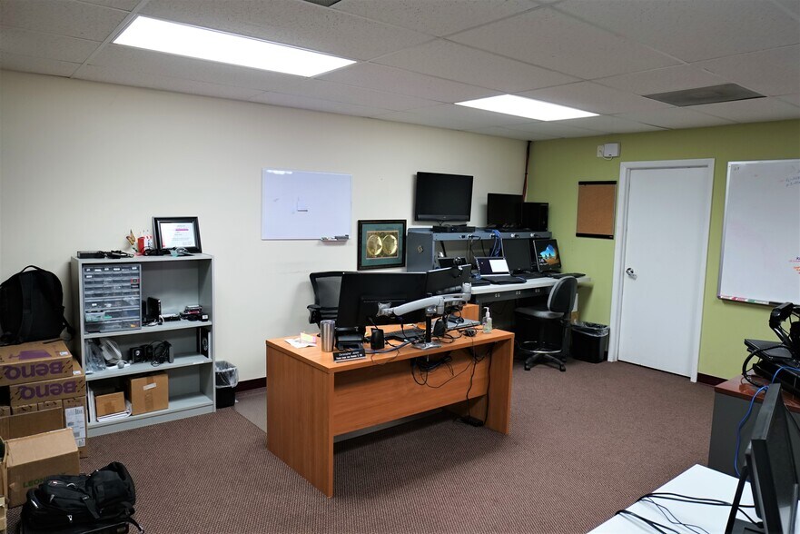 More Photos Of 1455 W Newport Center Dr, Deerfield Beach Warehouse For Sale