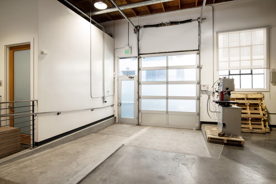More Photos Of 21 Butte Pl, San Francisco Flex For Lease