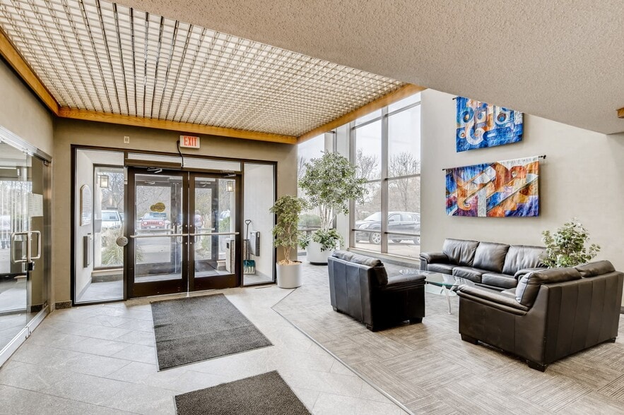 More Photos Of 7525 Mitchell Rd, Eden Prairie Loft Creative Space For Sale