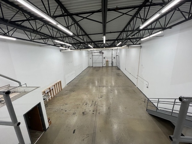 More Photos Of 2760 Beverly Dr, Aurora Warehouse For Lease