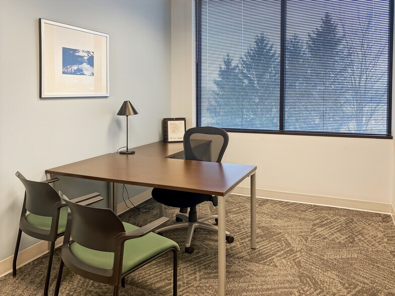 More Photos Of 4320 Winfield Rd, Warrenville Coworking Space