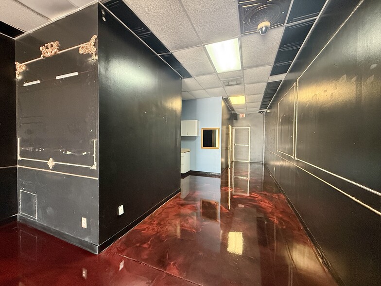 More Photos Of 12637-12641 Westheimer Rd, Houston Unknown For Lease