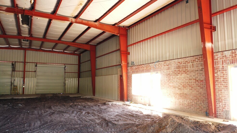 More Photos Of 1996 US Highway 1, Rockledge Light Distribution For Sale