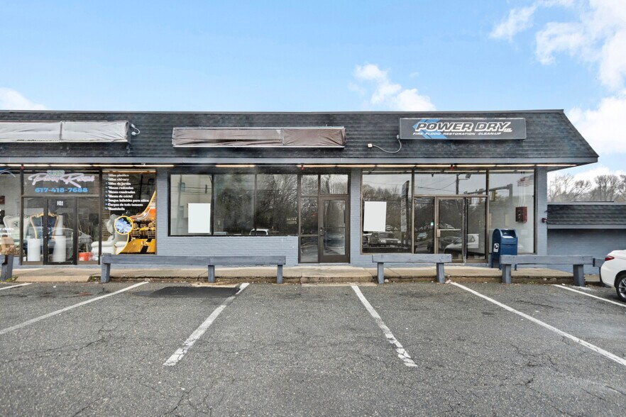 More Photos Of 34-44 Hamilton St, Saugus Freestanding For Lease