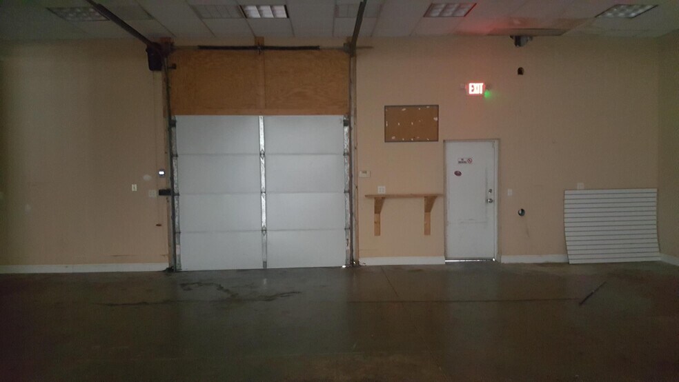 More Photos Of 25 Long Shoals Rd, Arden Freestanding For Lease