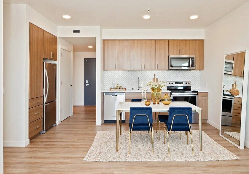 More Photos Of 700 Waterfront Way, Vancouver Apartments For Lease