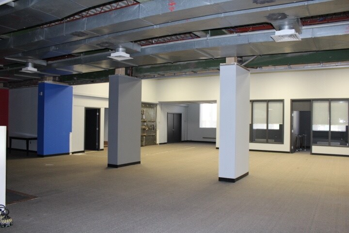 More Photos Of 121 N Chestnut St, Seymour Medical For Sale