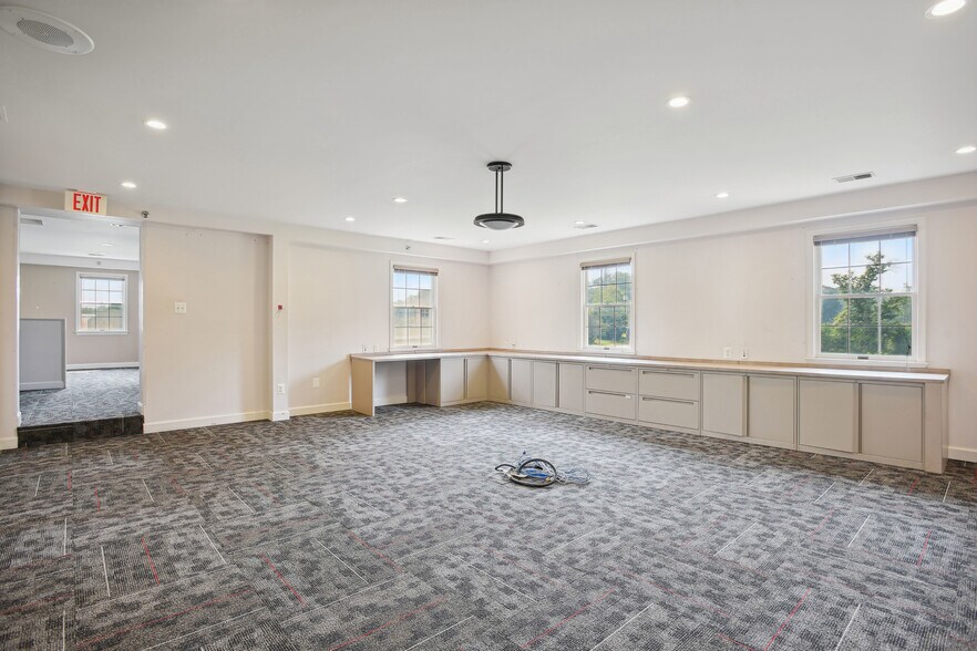 More Photos Of , Great Falls Office For Sale